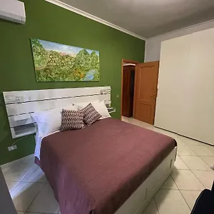 https://renza-house-chiaia.hotels-amalfi.com