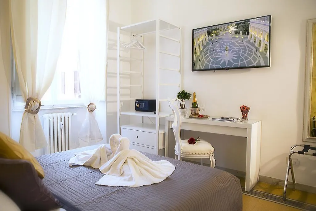 Luxury Domus Amadeus Apartment Rome