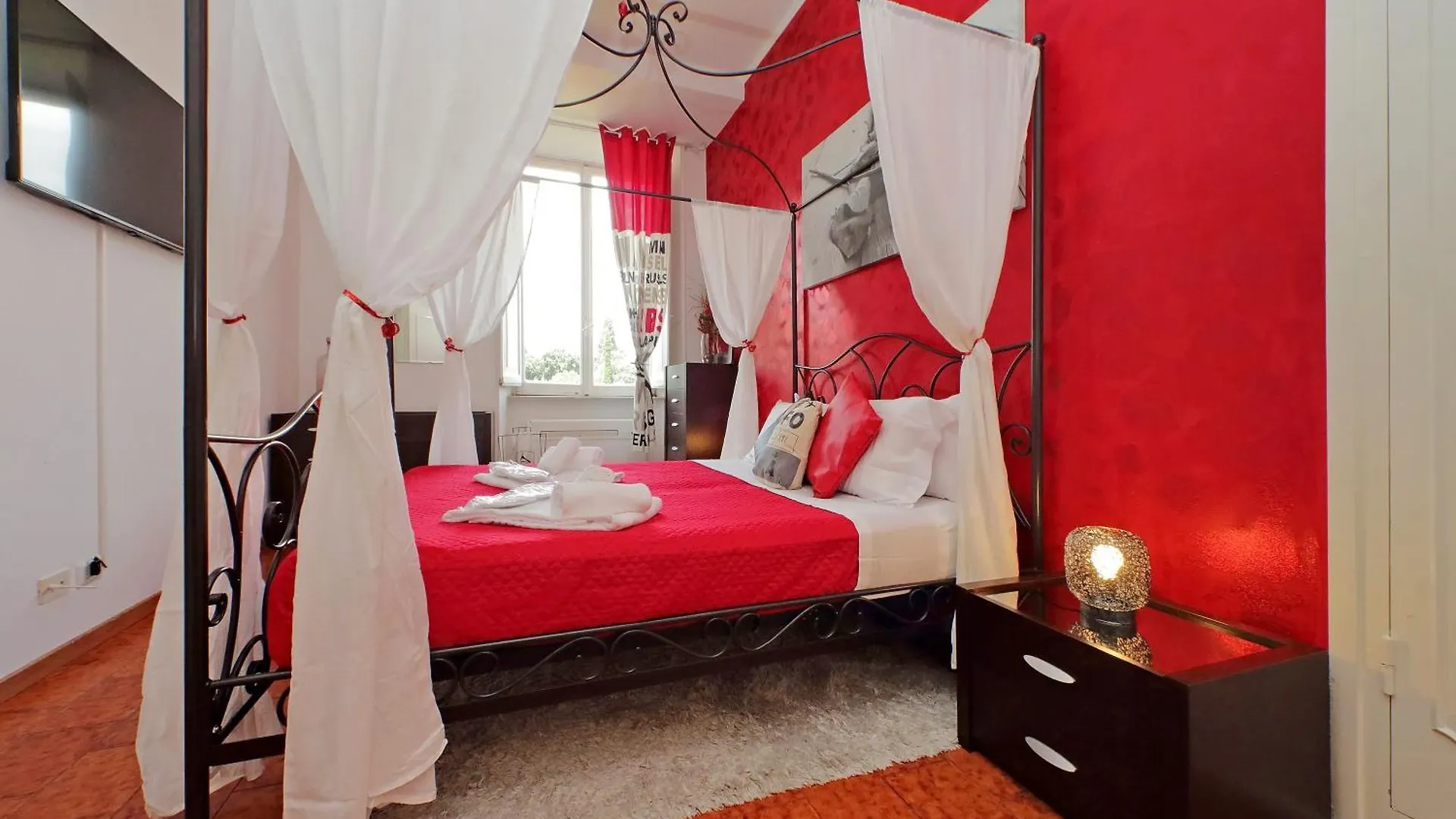 Luxury Domus Amadeus Apartment Rome