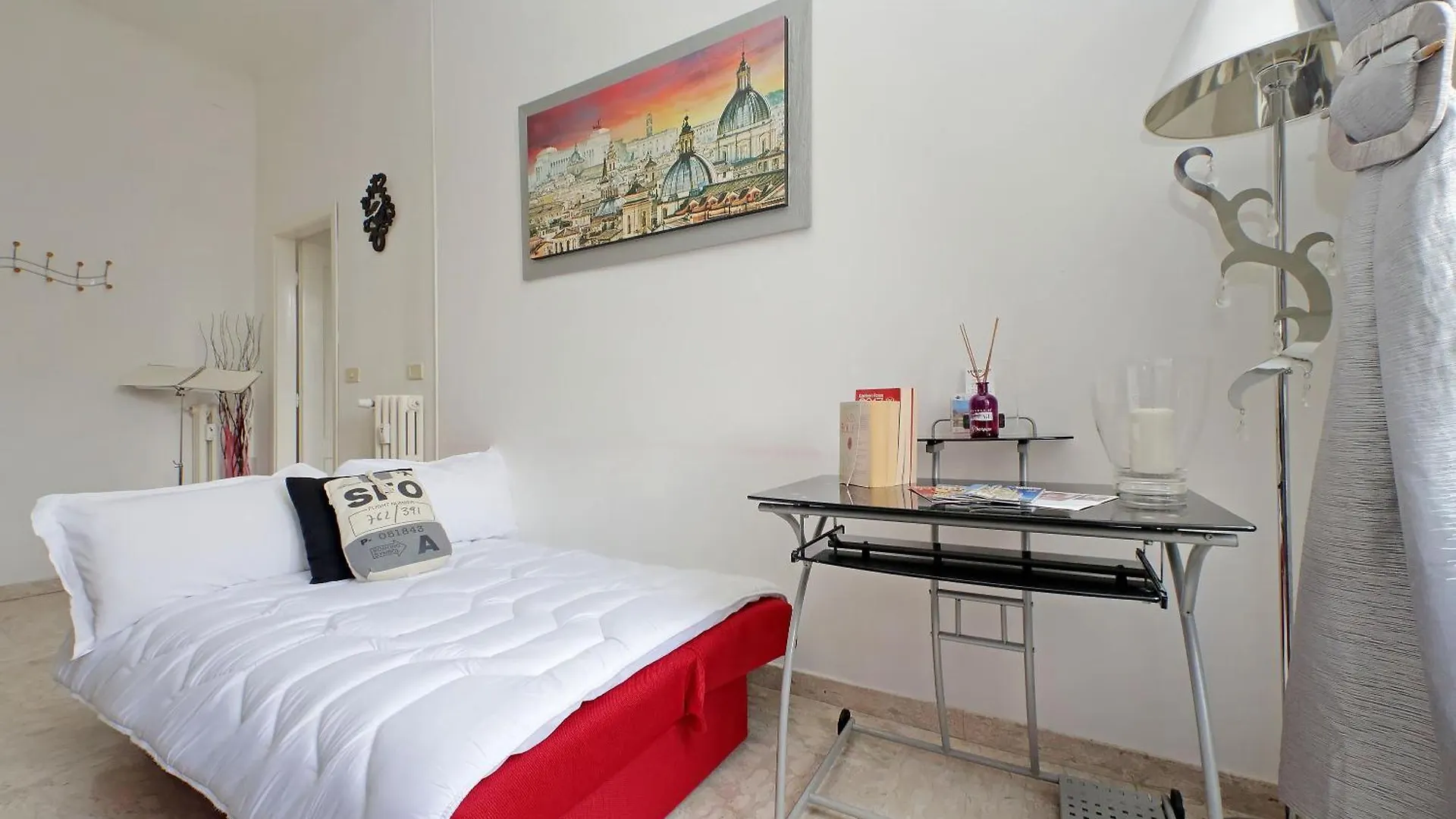 Luxury Domus Amadeus Apartment Rome 0*,