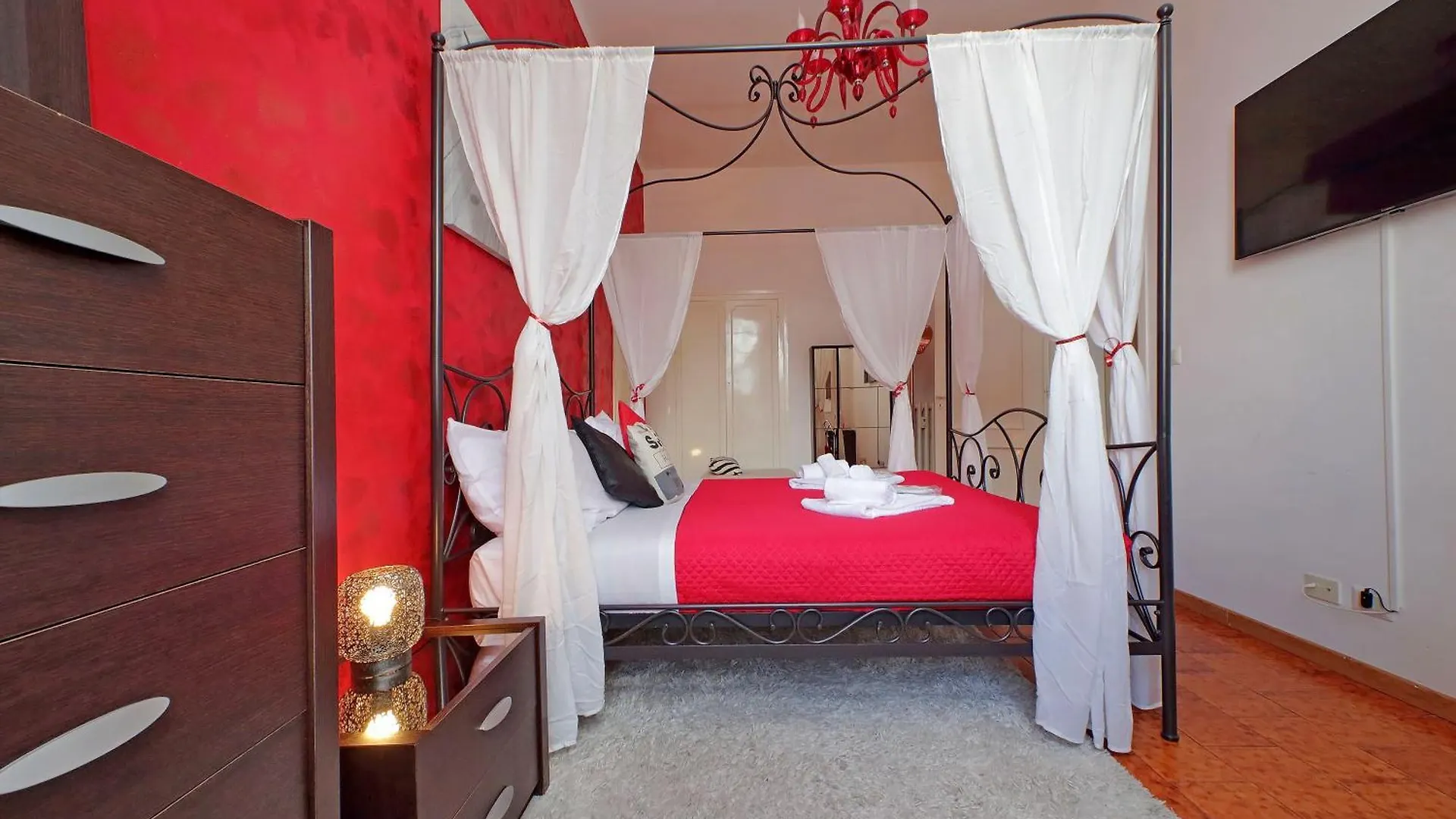 Luxury Domus Amadeus Apartment Rome