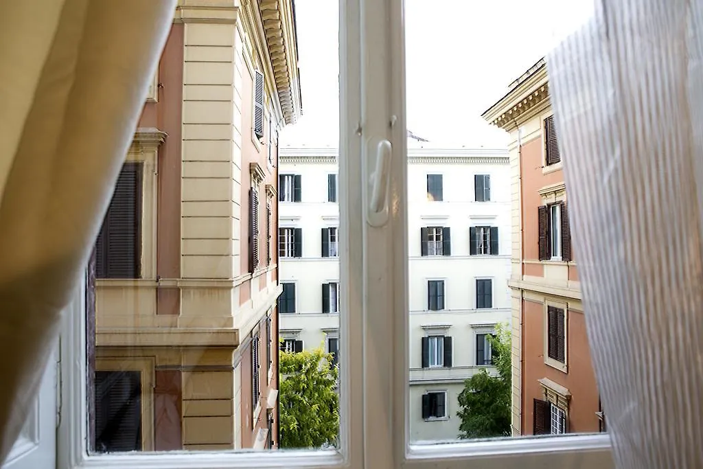 Luxury Domus Amadeus Apartment Rome