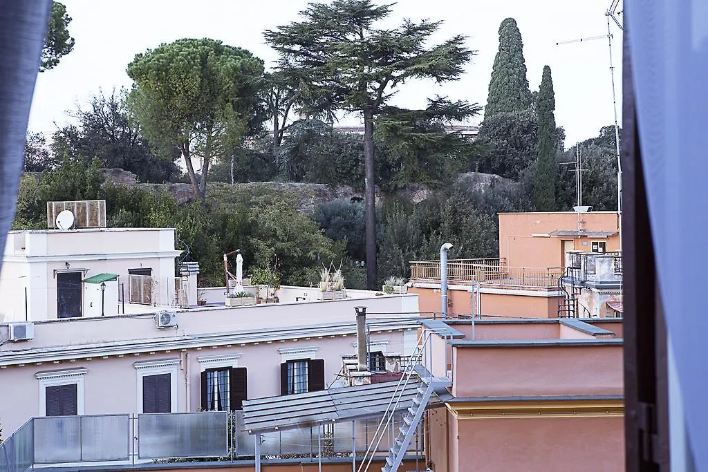Luxury Domus Amadeus Apartment Rome