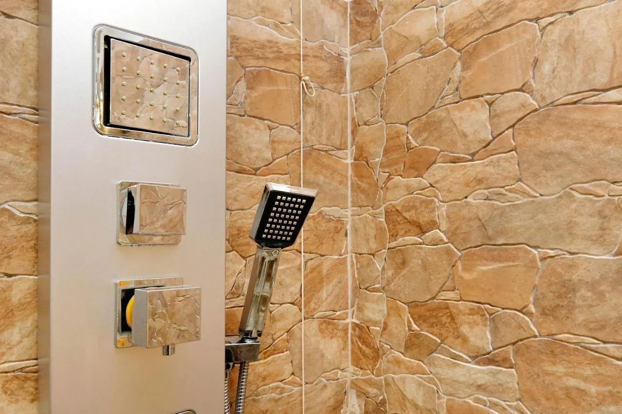 Luxury Domus Amadeus Apartment Rome